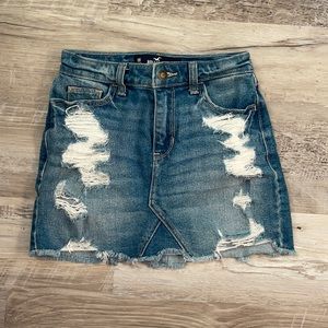 Hollister skirt size 00 almost new
